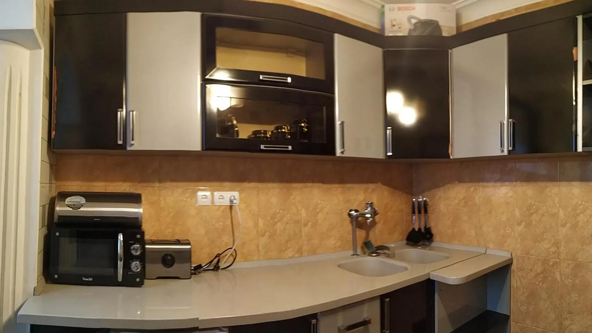 Spar Leftside Apartment Baku 0*,